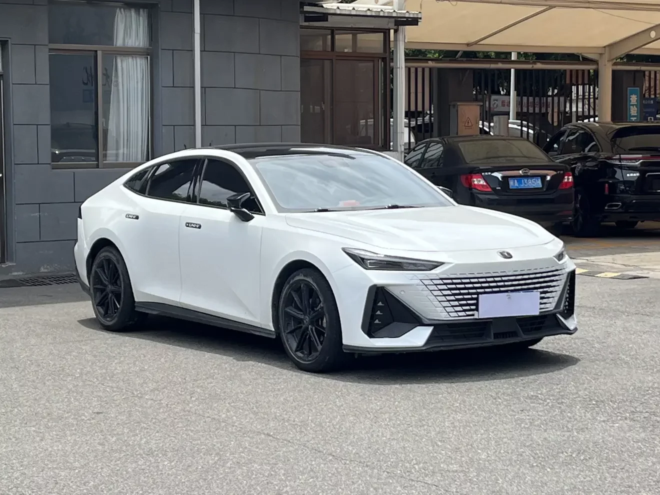 Changan UNI-V