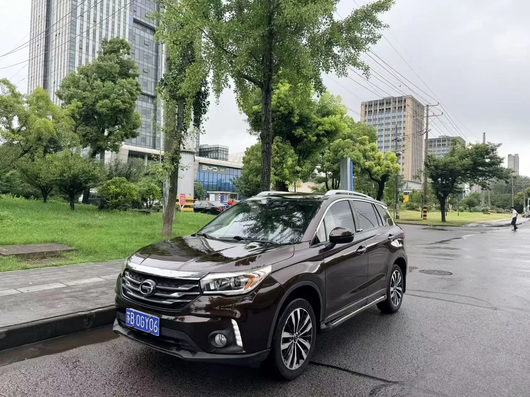 GAC Trumpchi GS4  из Китая