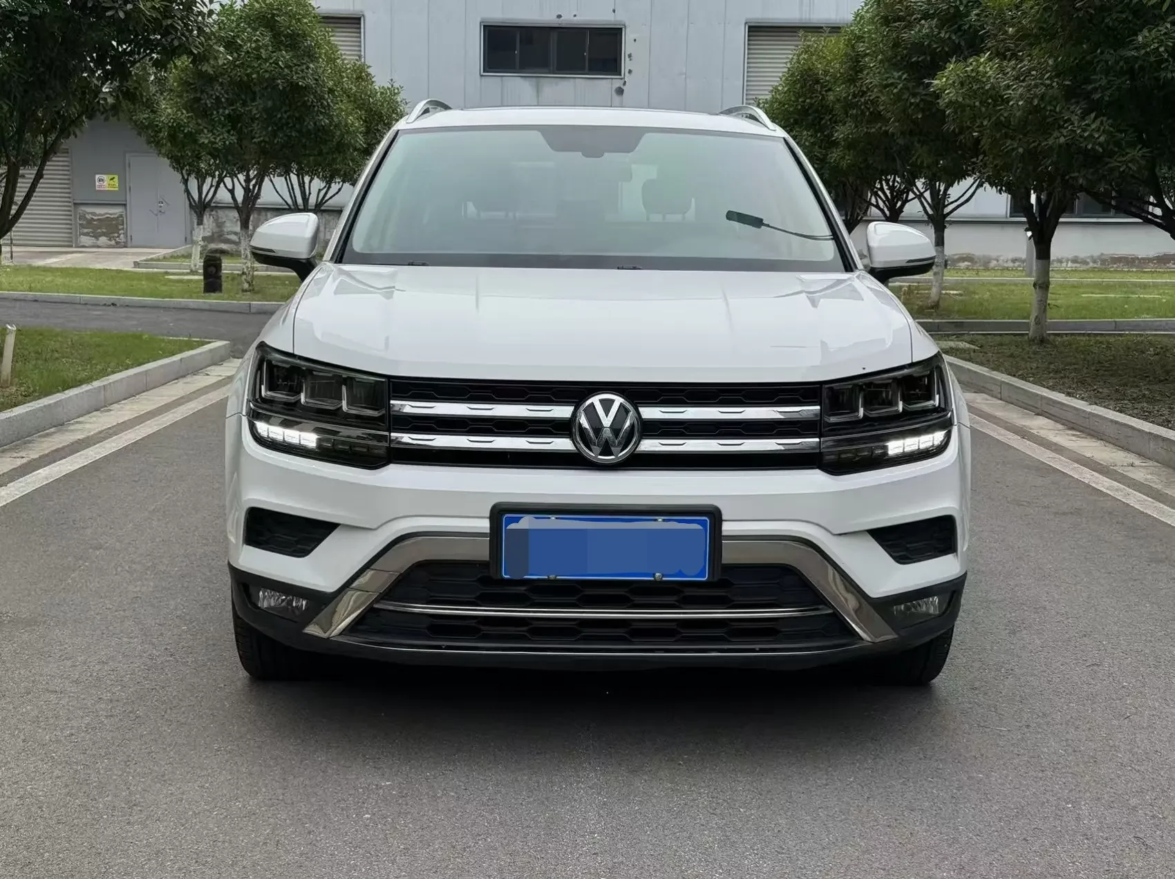 Volkswagen Tharu