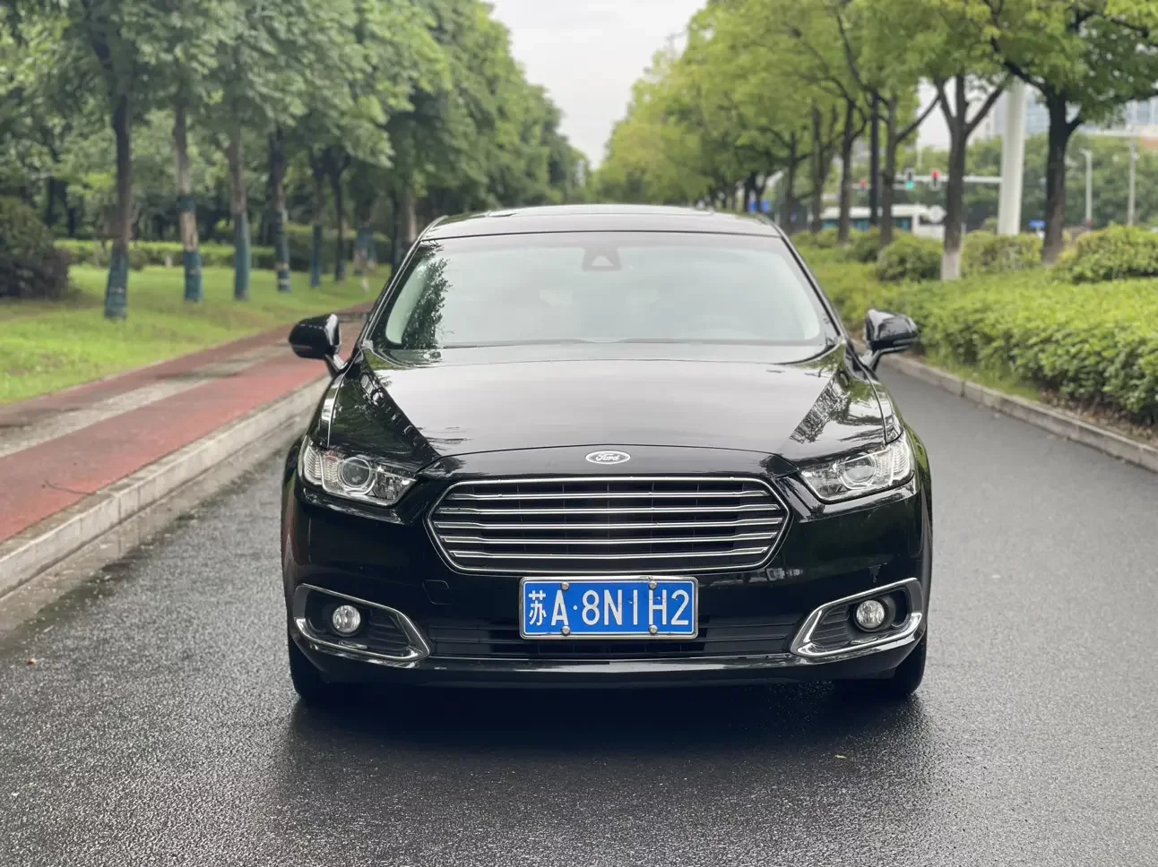 Ford Taurus