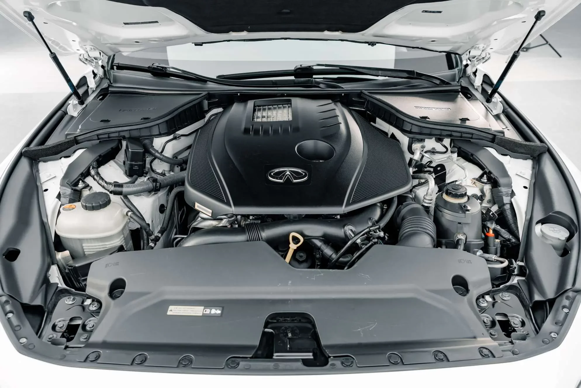 Infiniti Q50L