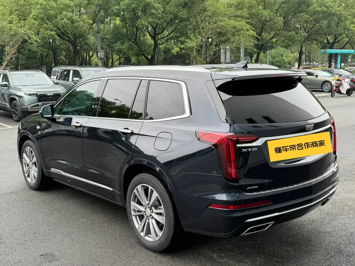 Cadillac XT6
