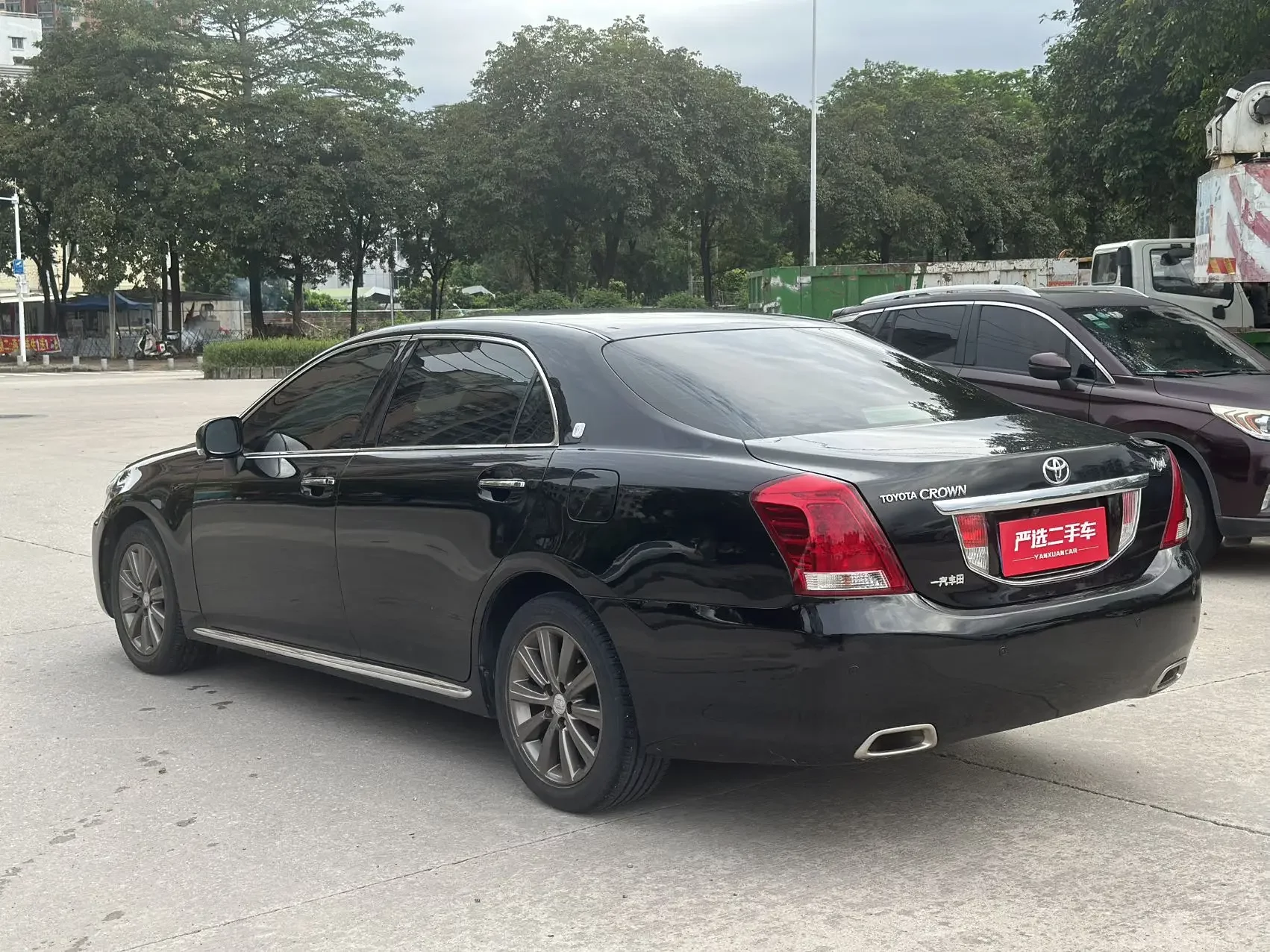Toyota crown