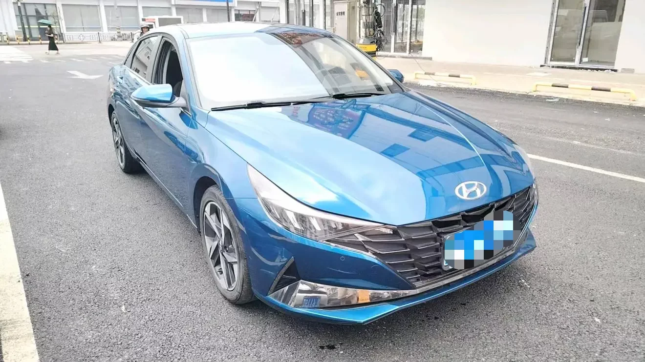 Hyundai Elantra
