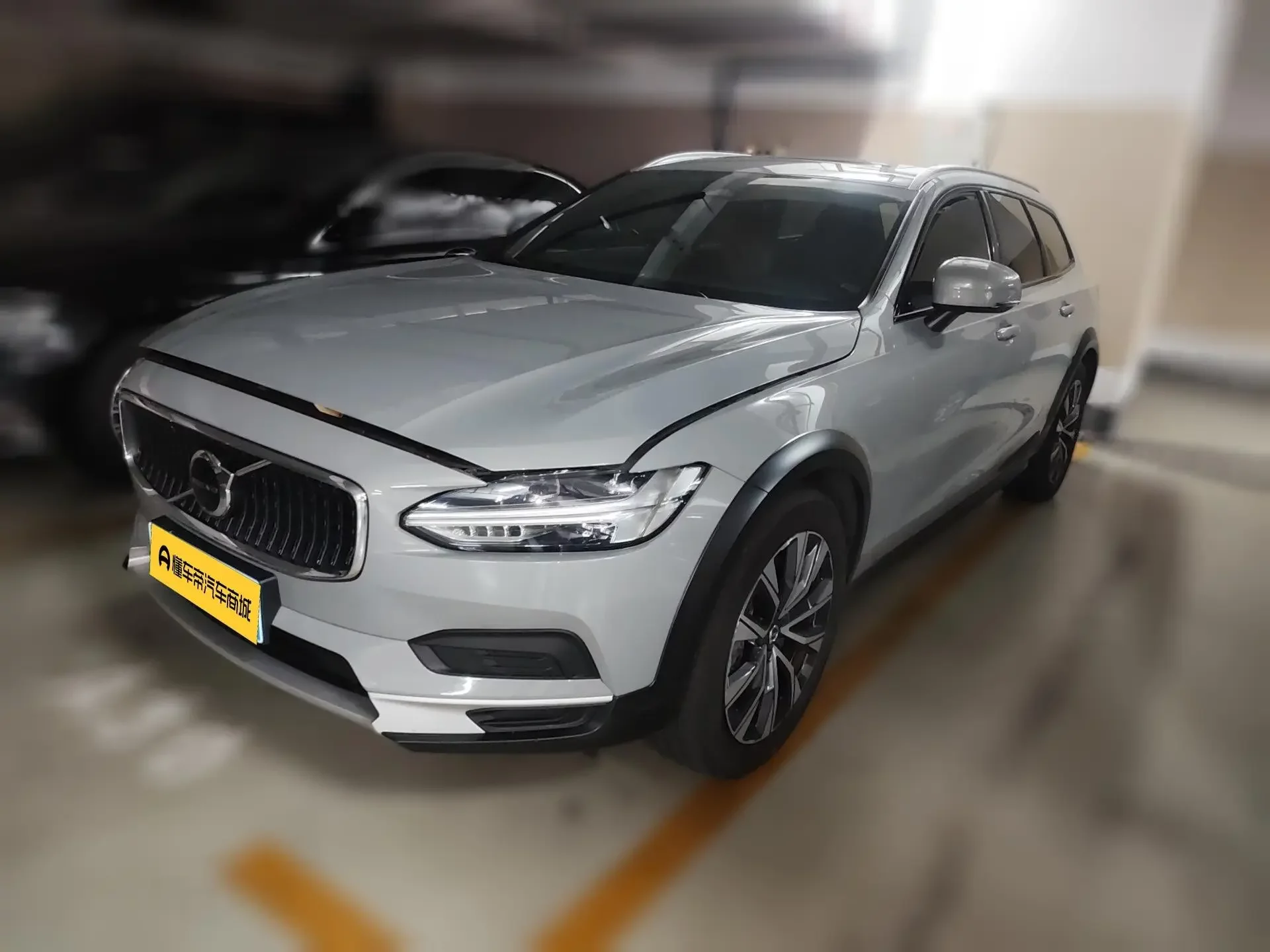 Volvo V90