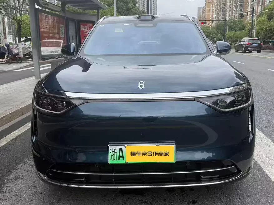 AITO QJM8