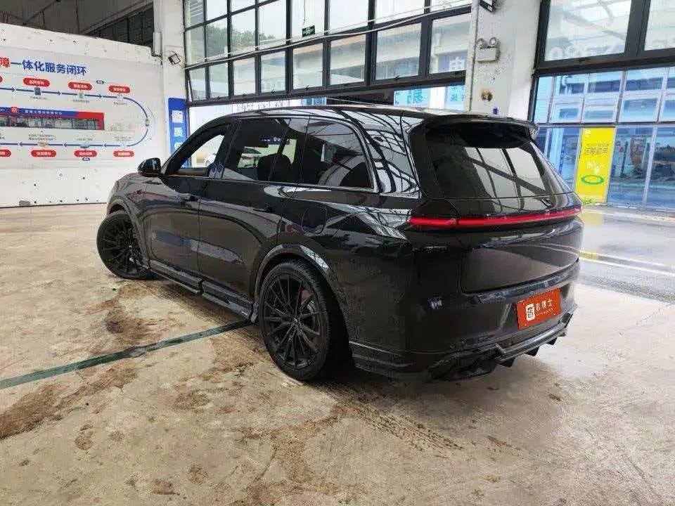 Lixiang L8