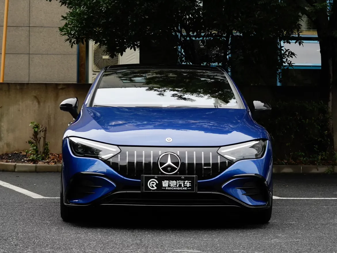 Mercedes-Benz EQE AMG