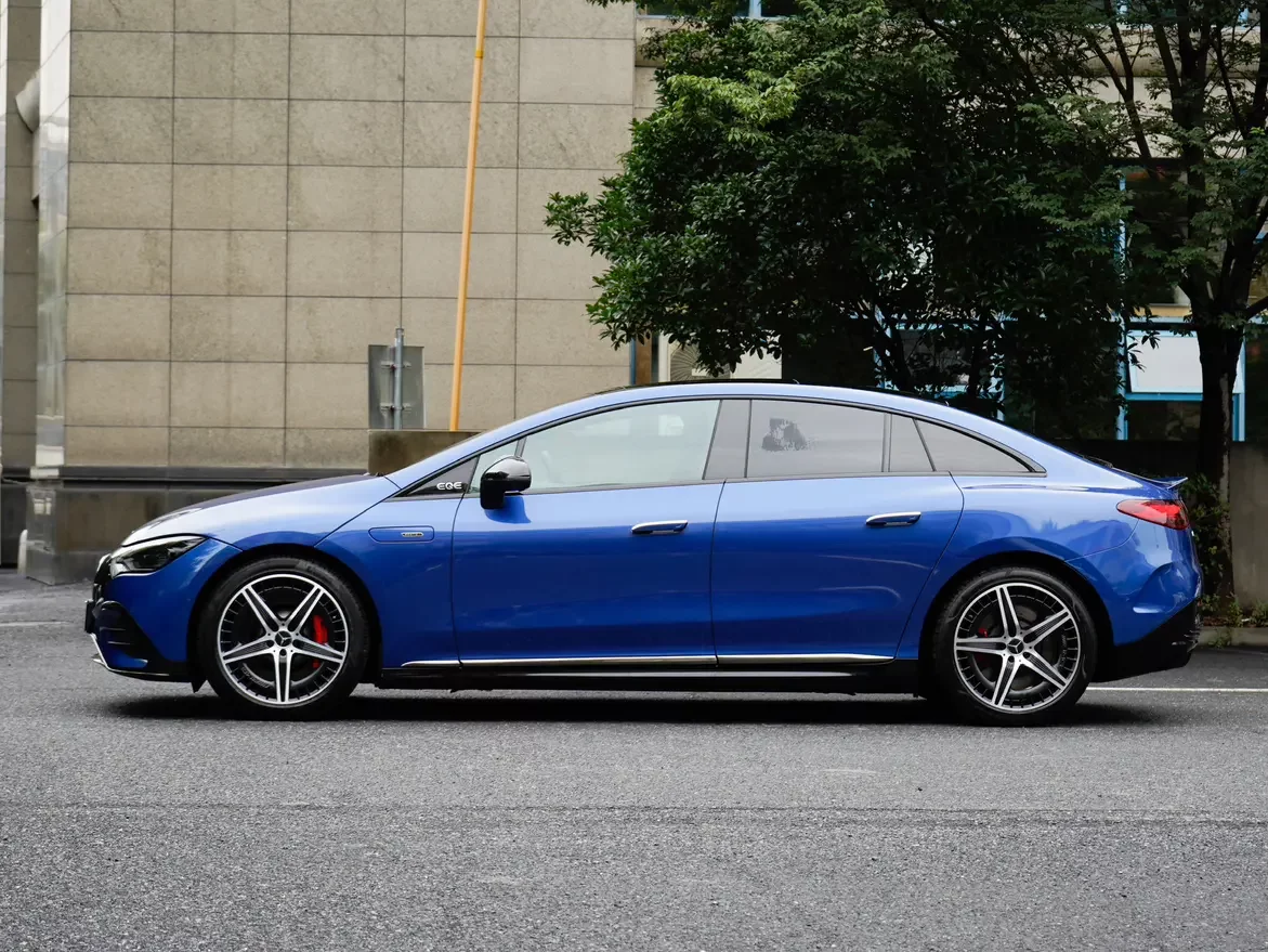 Mercedes-Benz EQE AMG