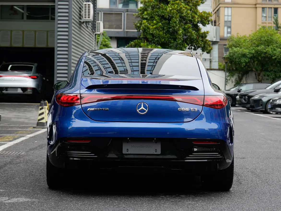 Mercedes-Benz EQE AMG