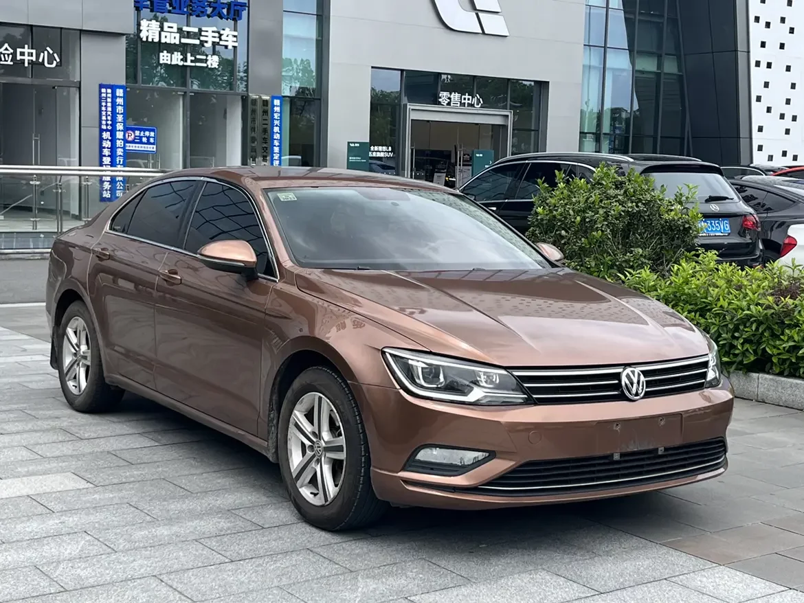 Volkswagen Lamando