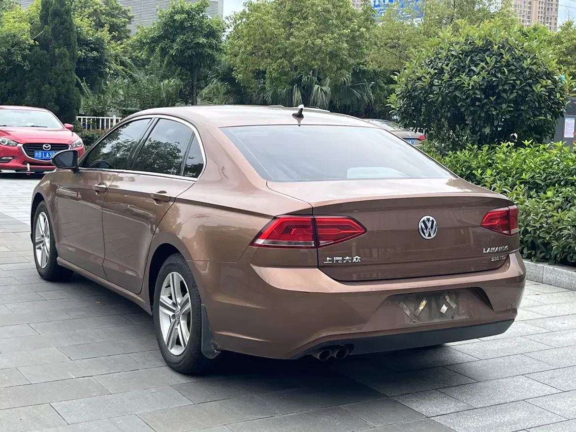 Volkswagen Lamando