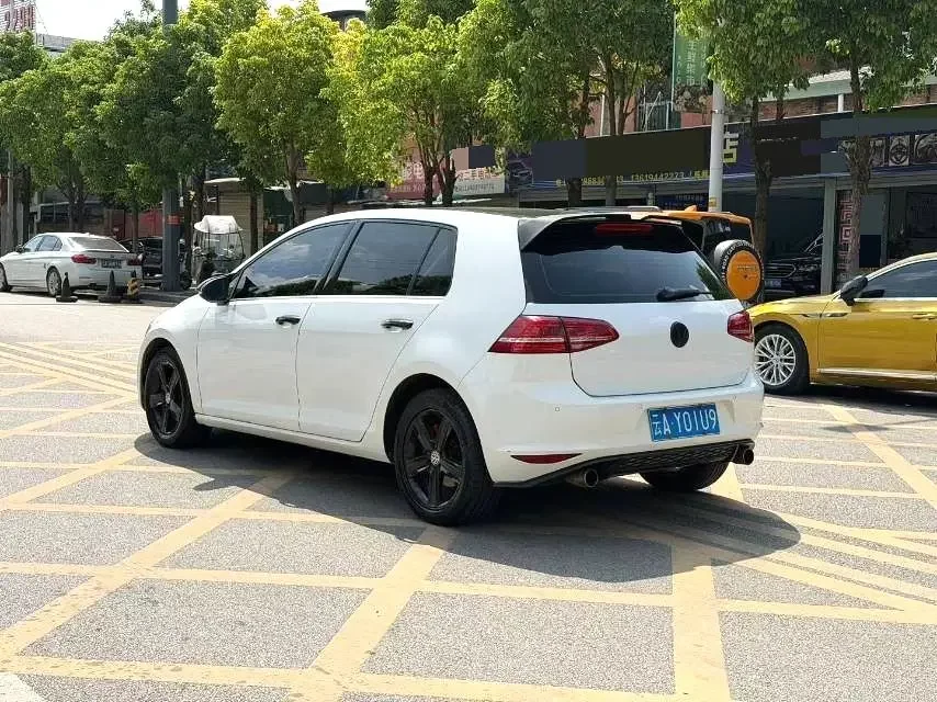 Volkswagen golf