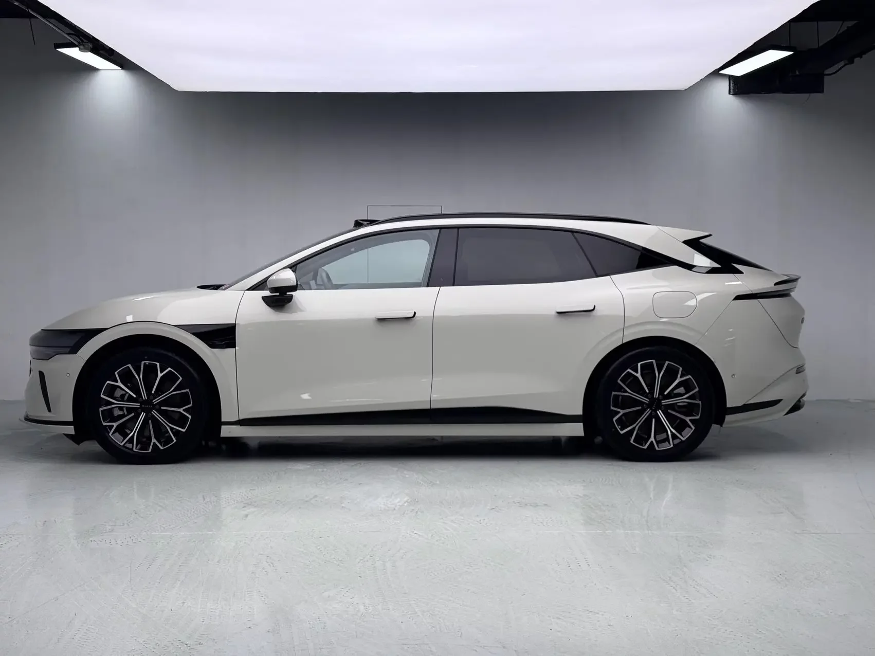 ZEEKR 007GT