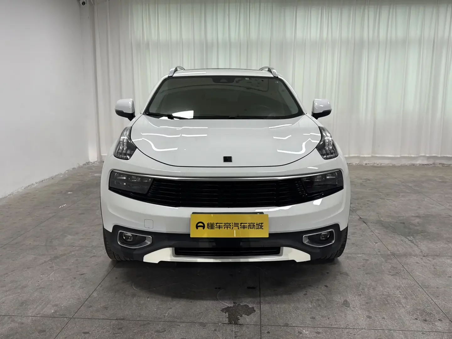 Lynk & Co 01