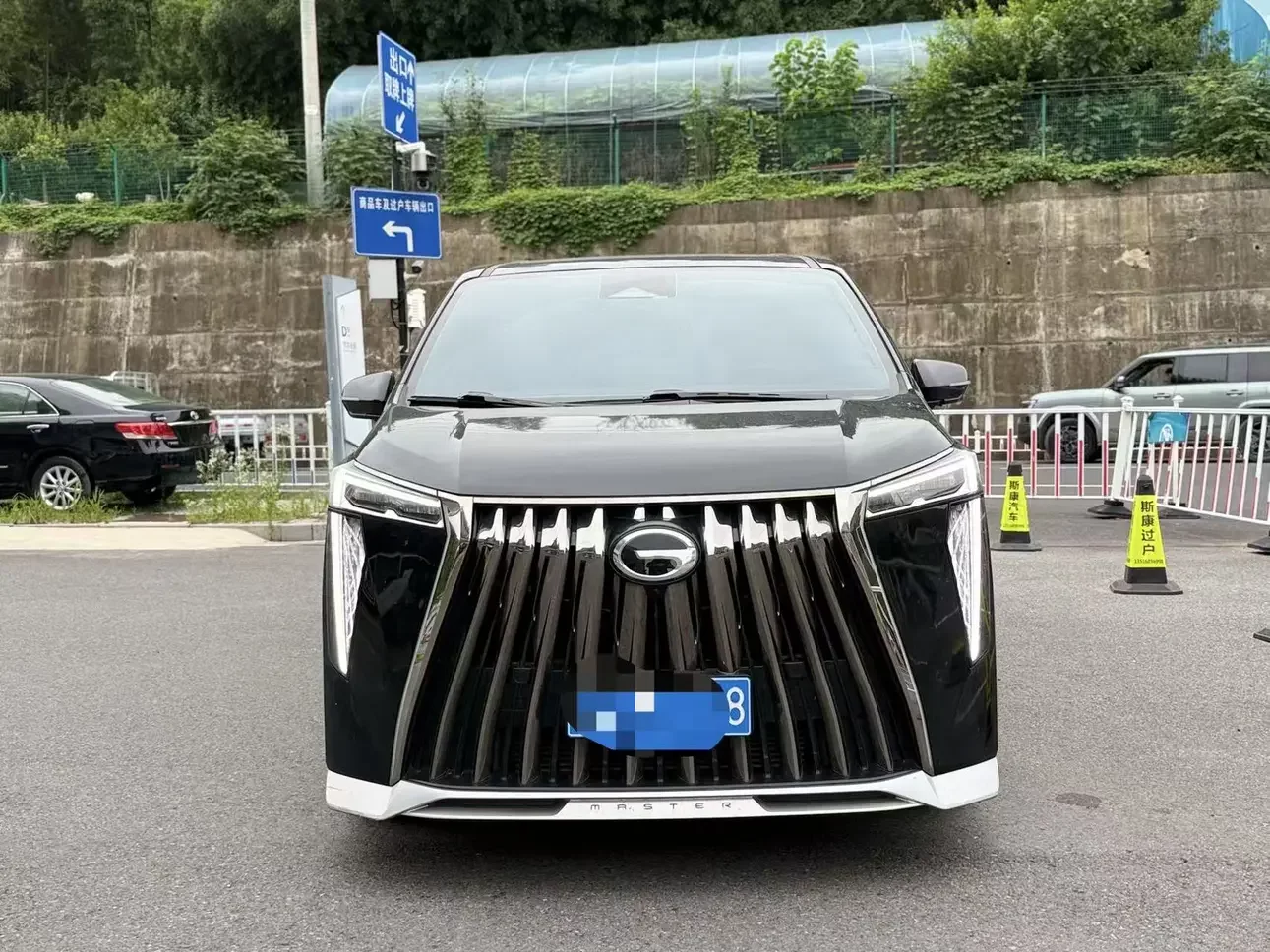 GAC Trumpchi M8