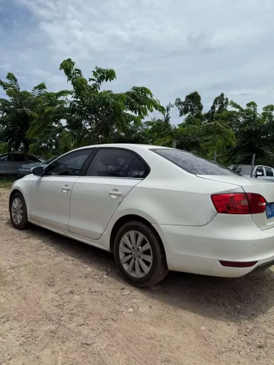 Volkswagen Sagitar