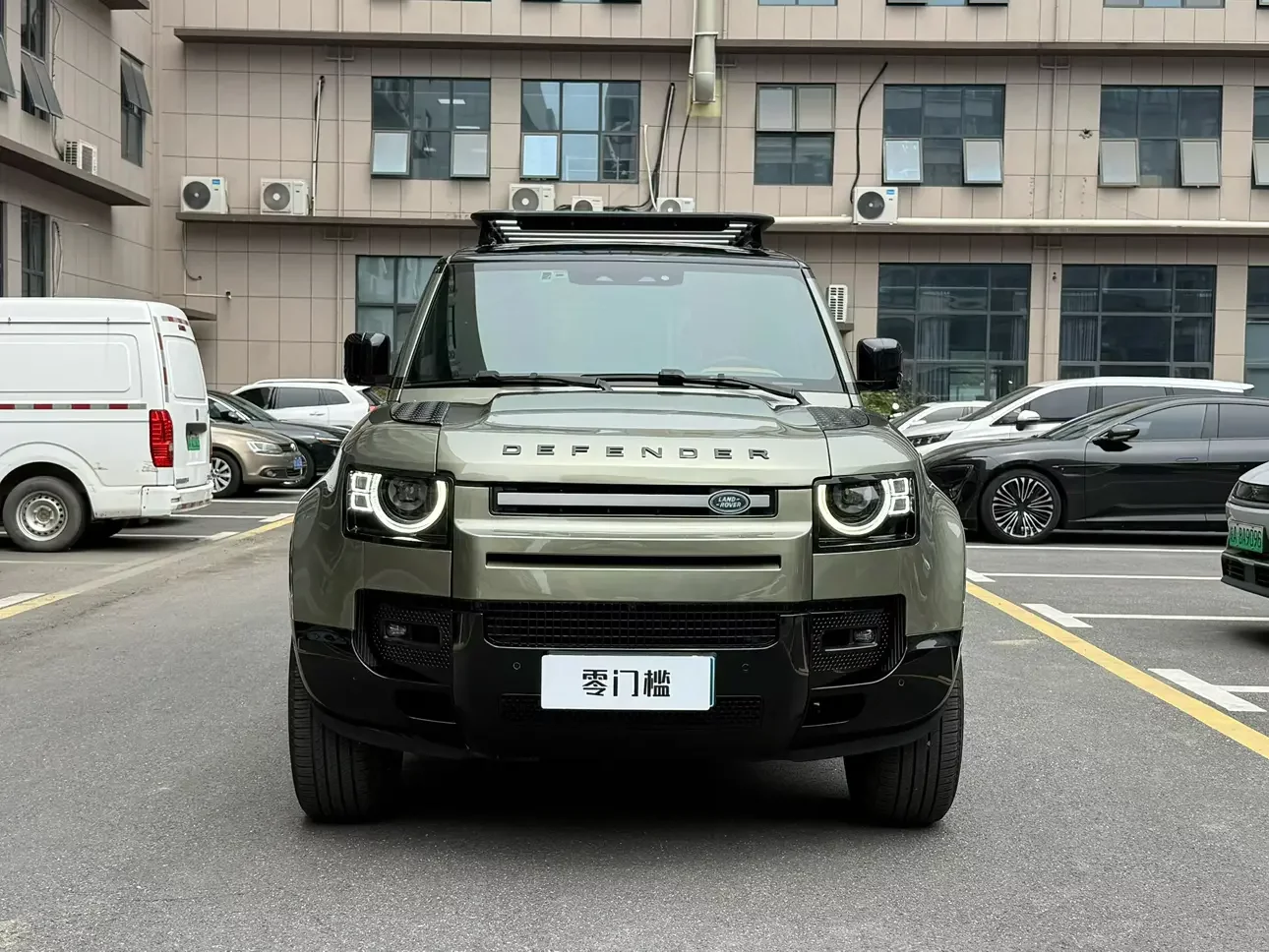 Land Rover guard