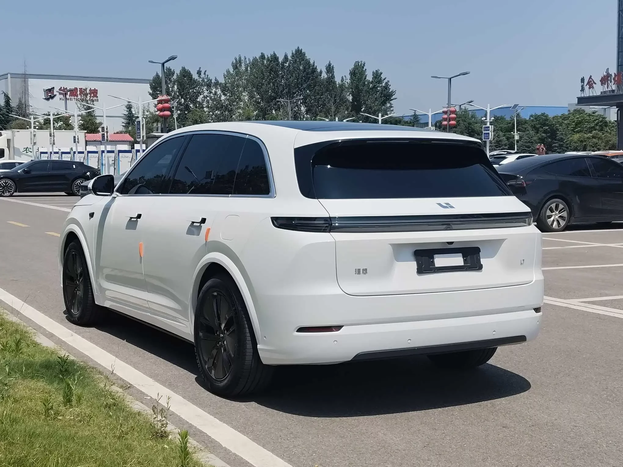 Lixiang L7
