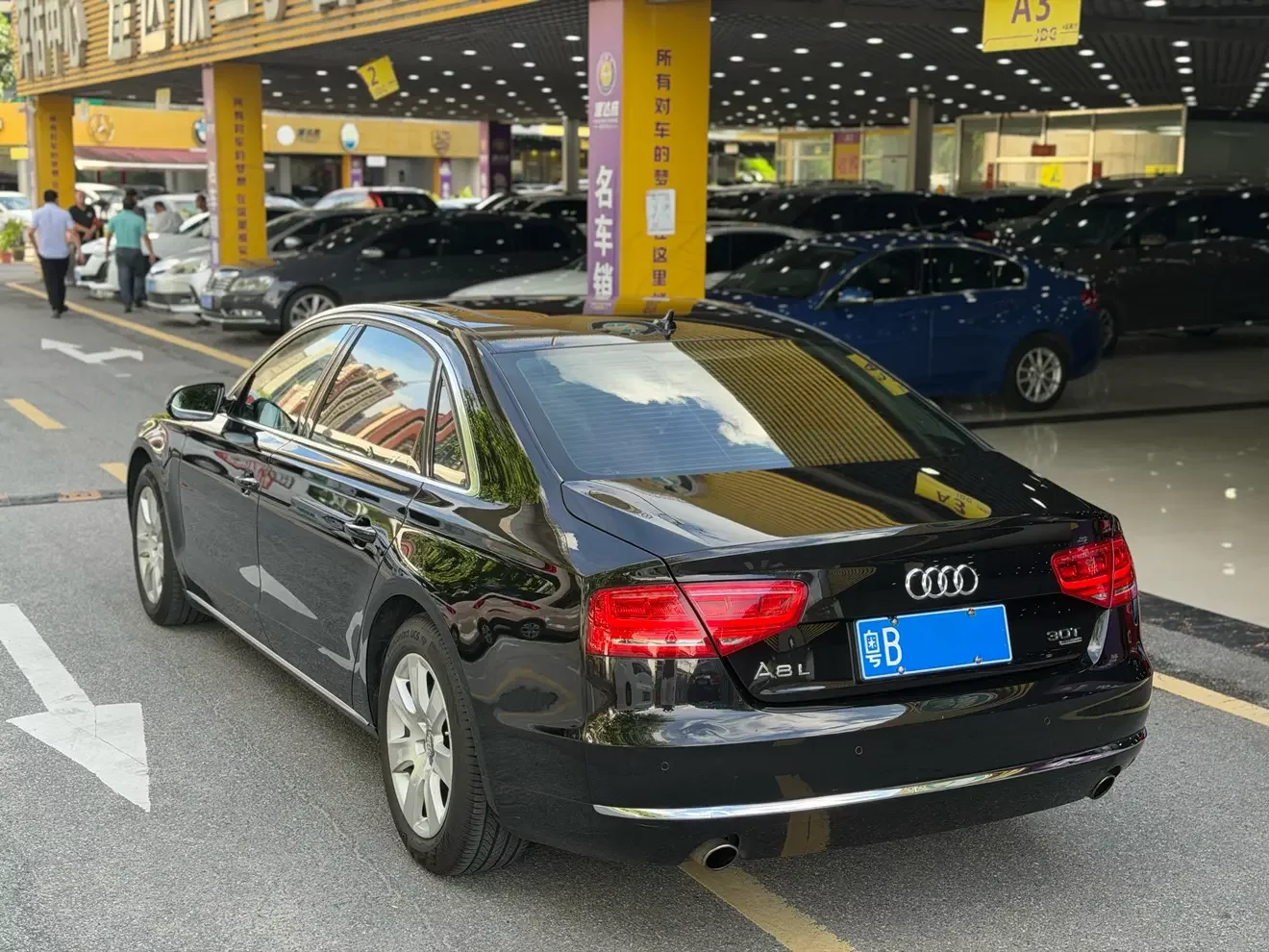 Audi A8