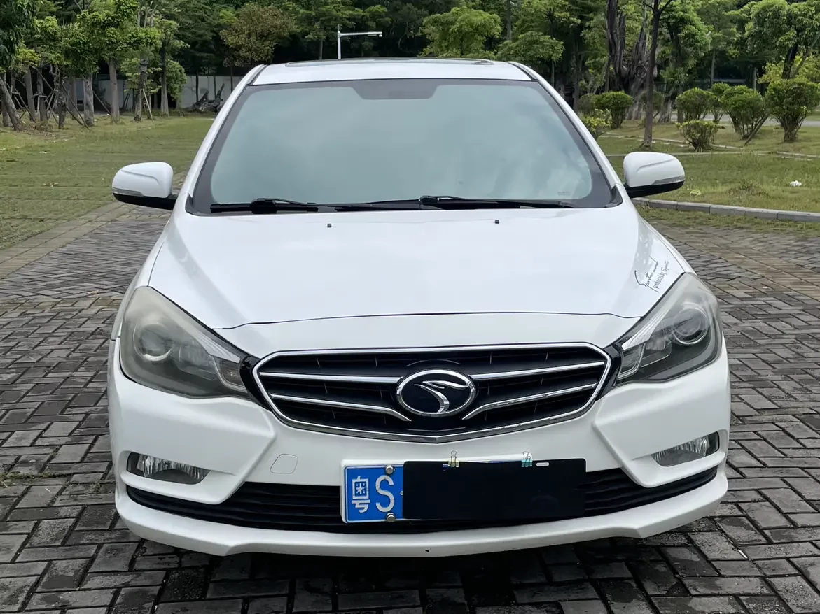 SOUEAST V5 Lingzhi