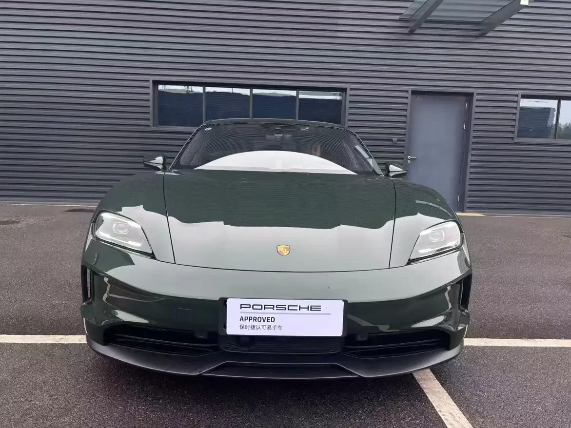 Porsche Taycan