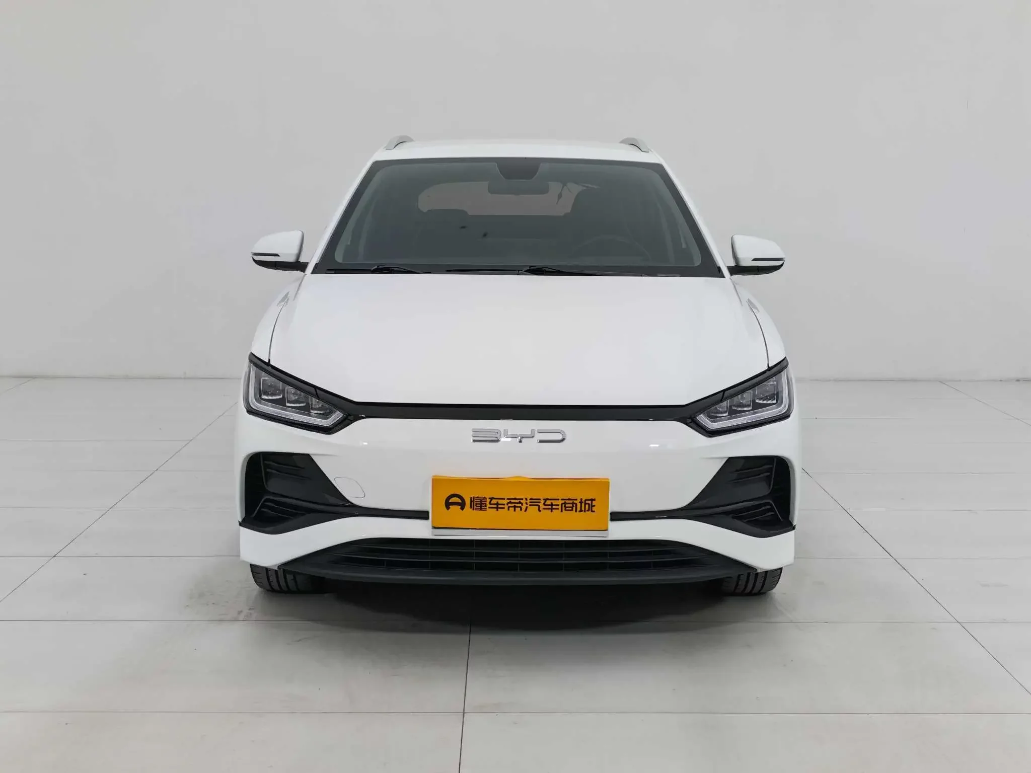 BYD e2