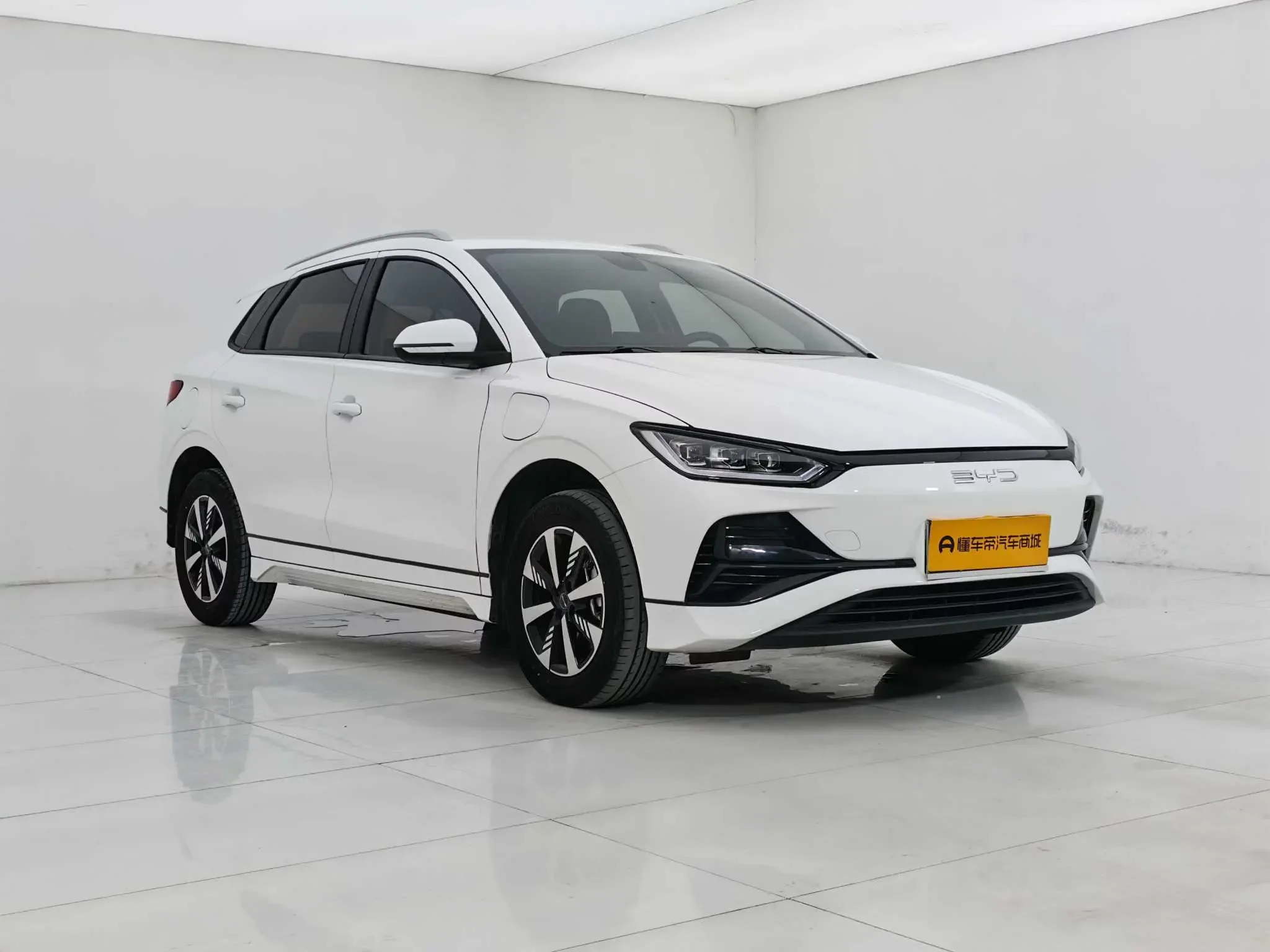 BYD e2