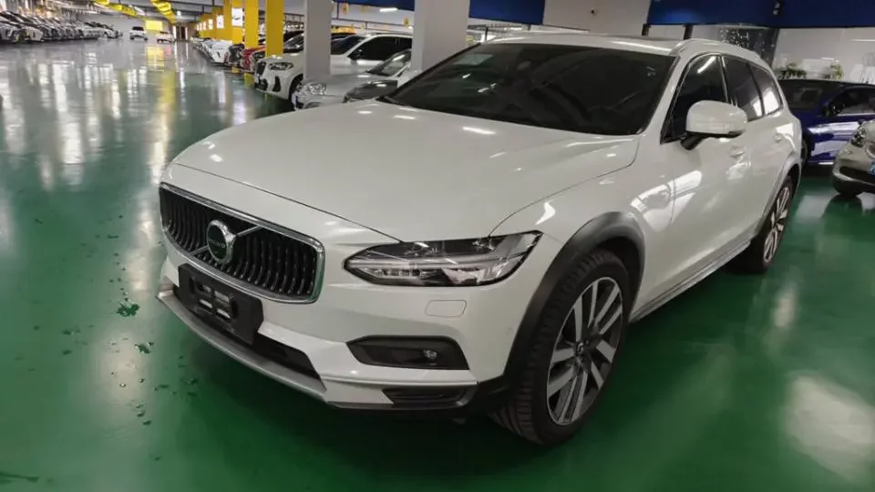 Volvo V90