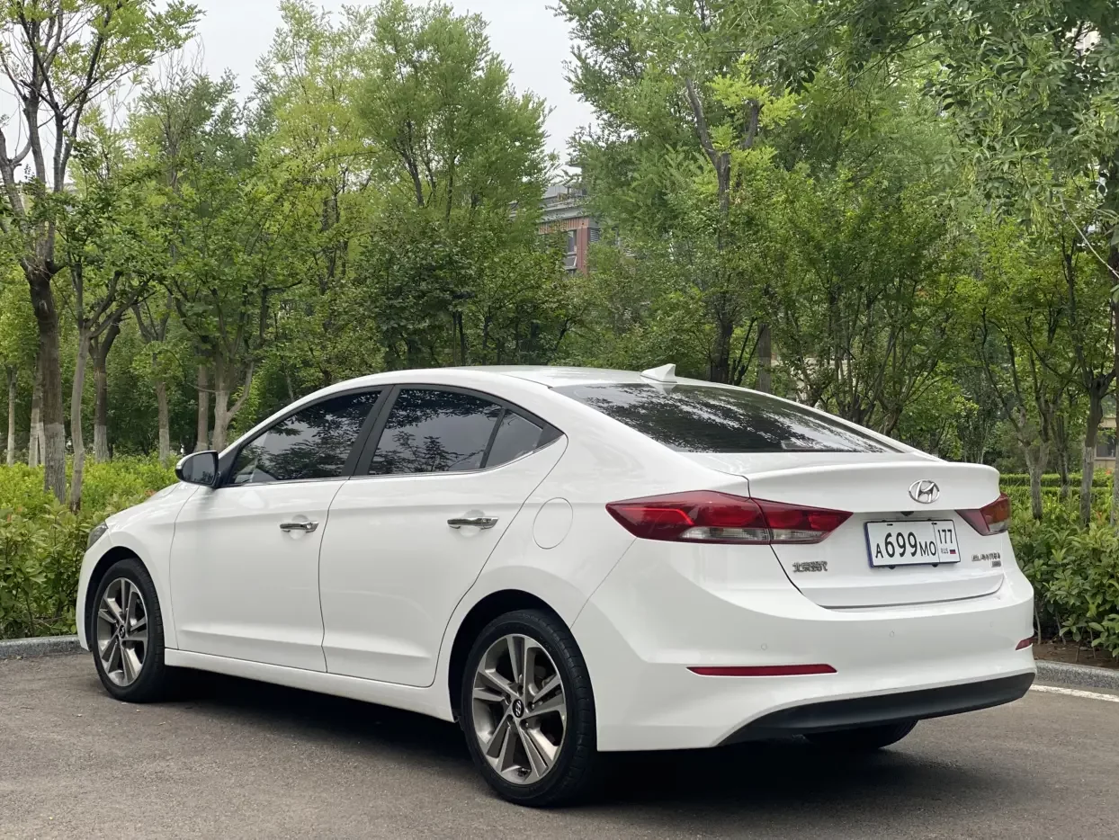 Hyundai lead