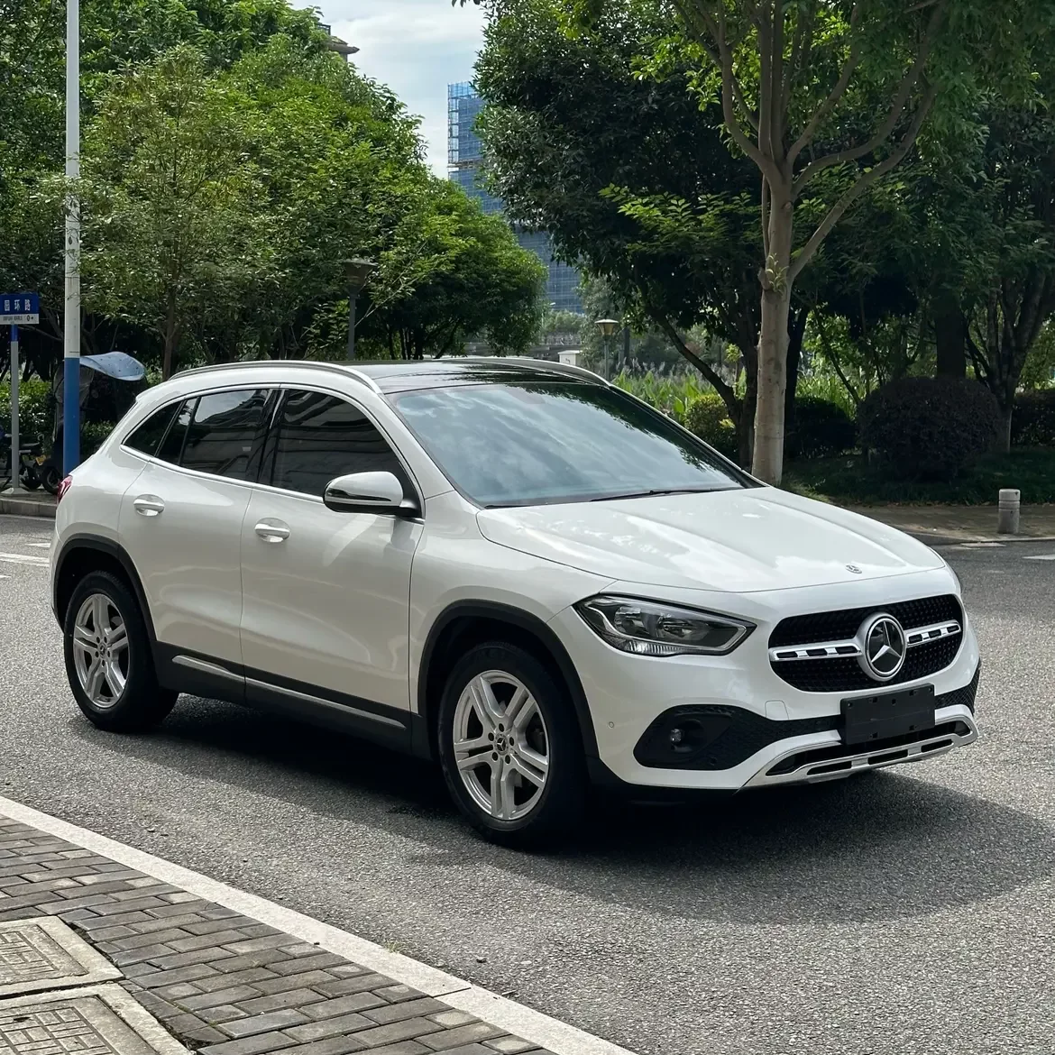 Mercedes-Benz GLA