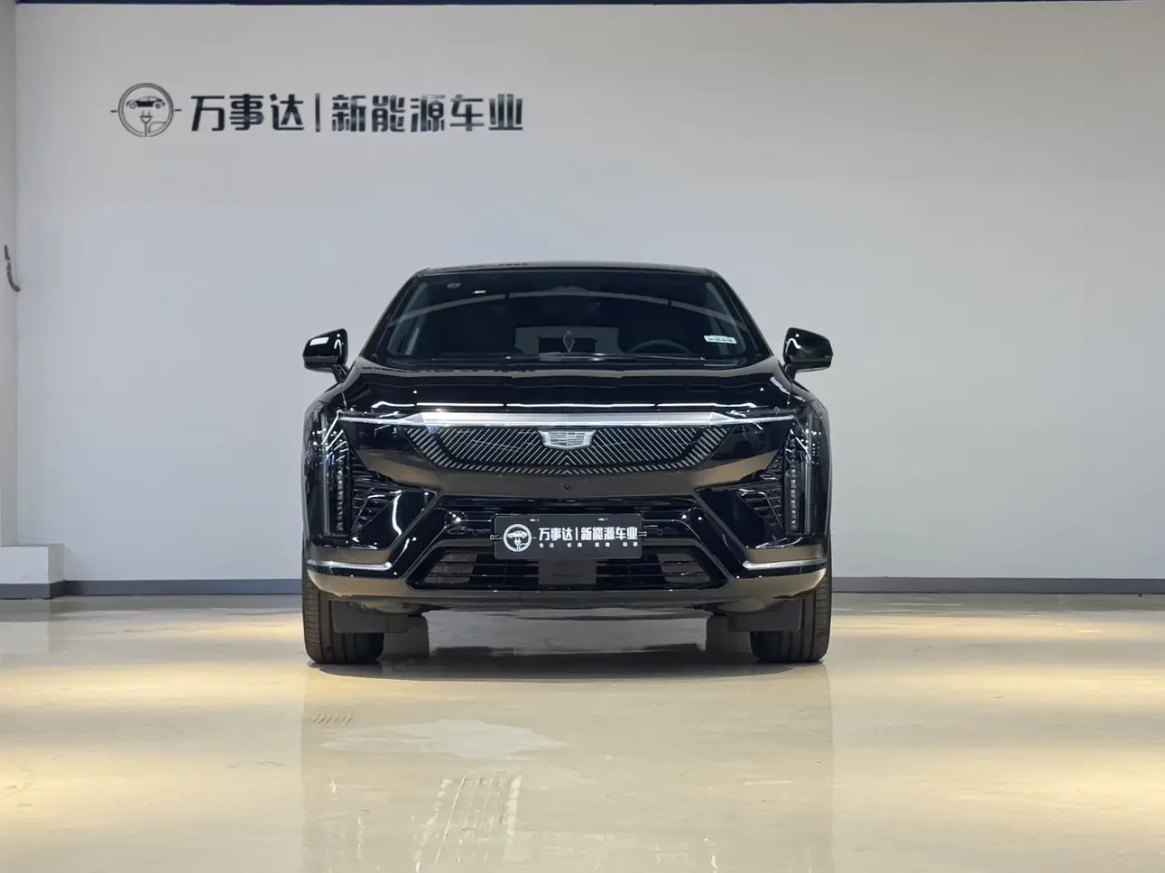 Cadillac IQ Aoge
