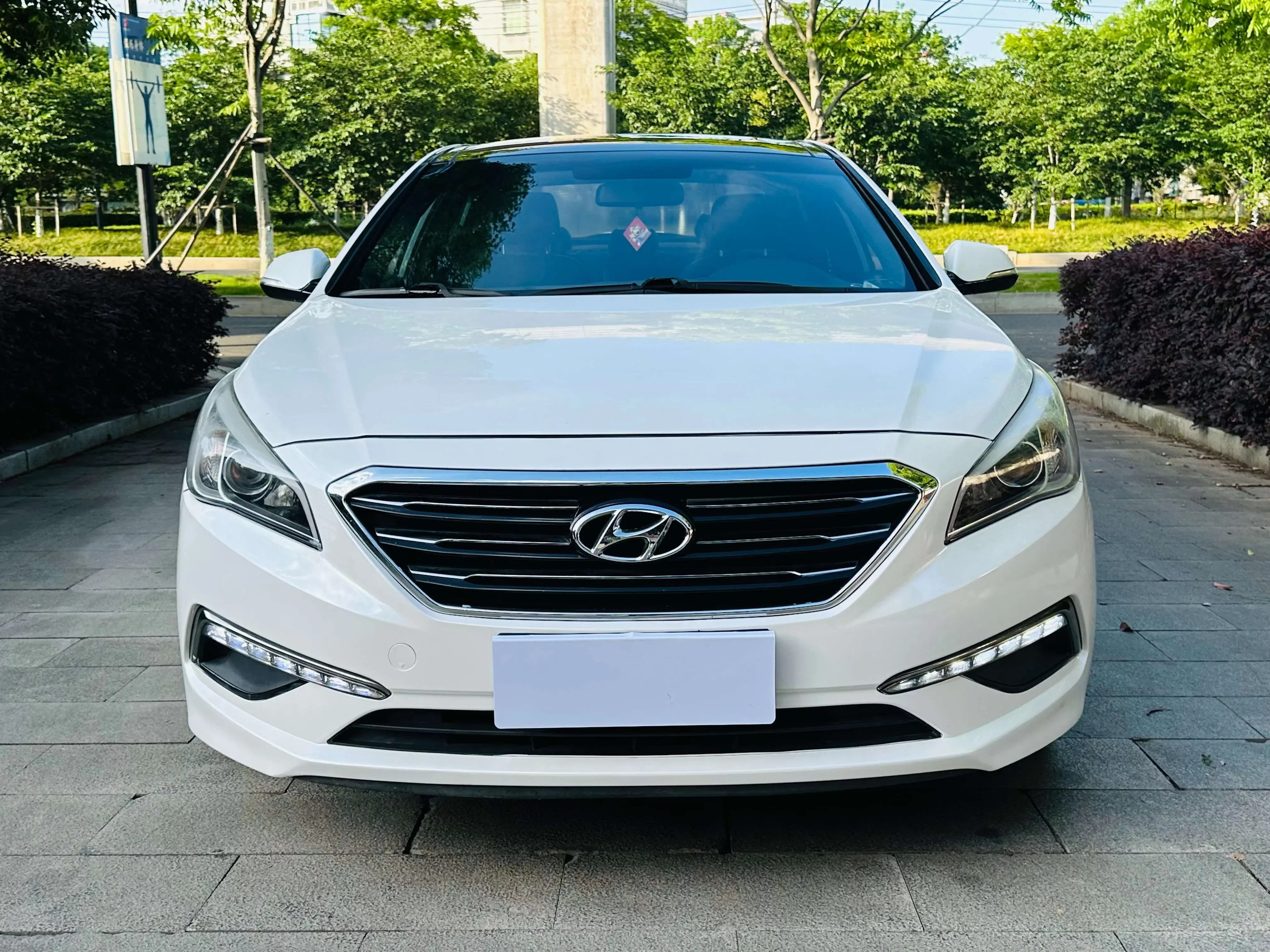 Hyundai sonata nine