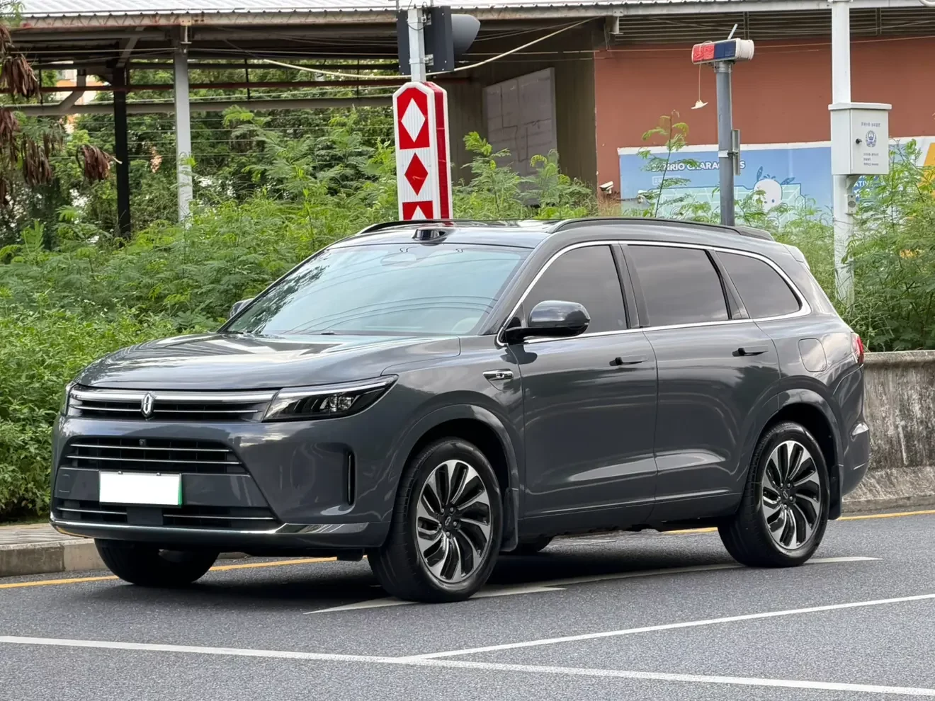 AITO M7