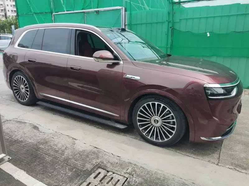 AITO QJM8