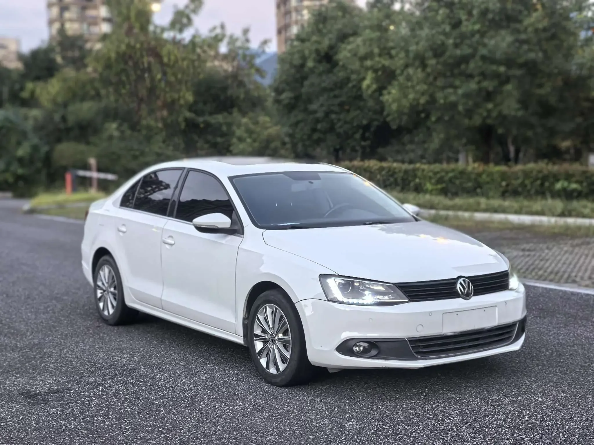 Volkswagen Sagitar