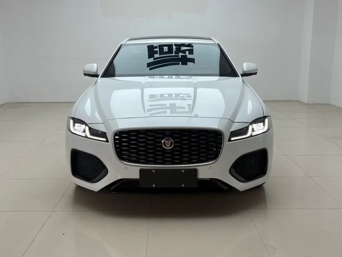 Jaguar XFL