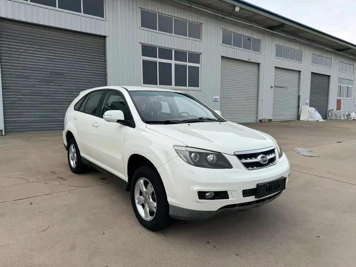 BYD S6