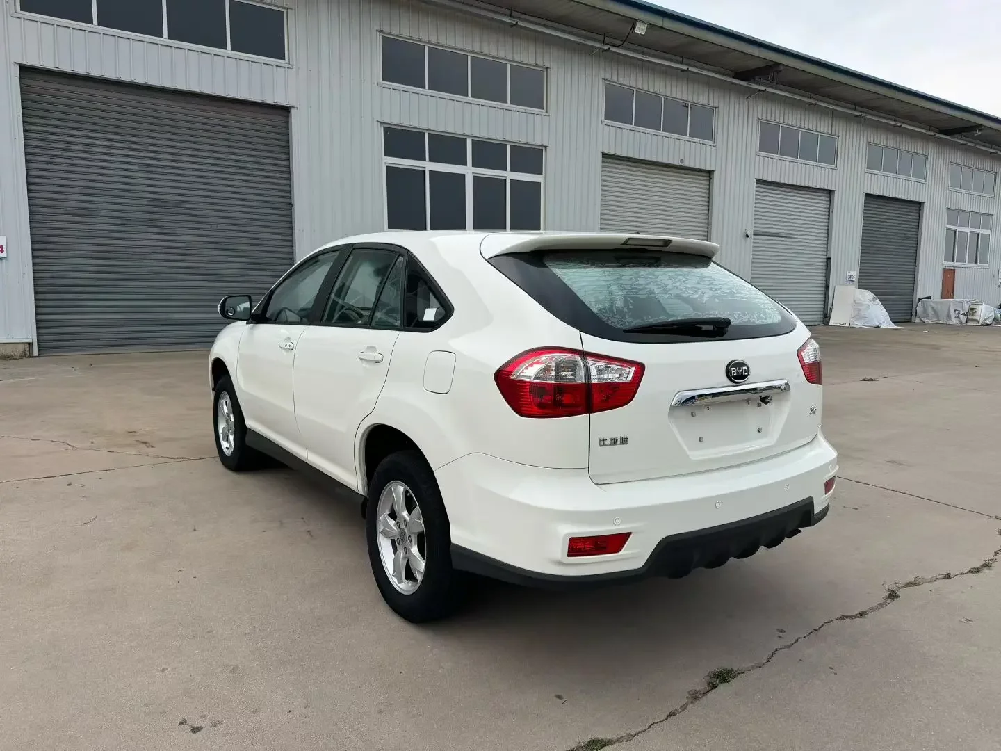 BYD S6