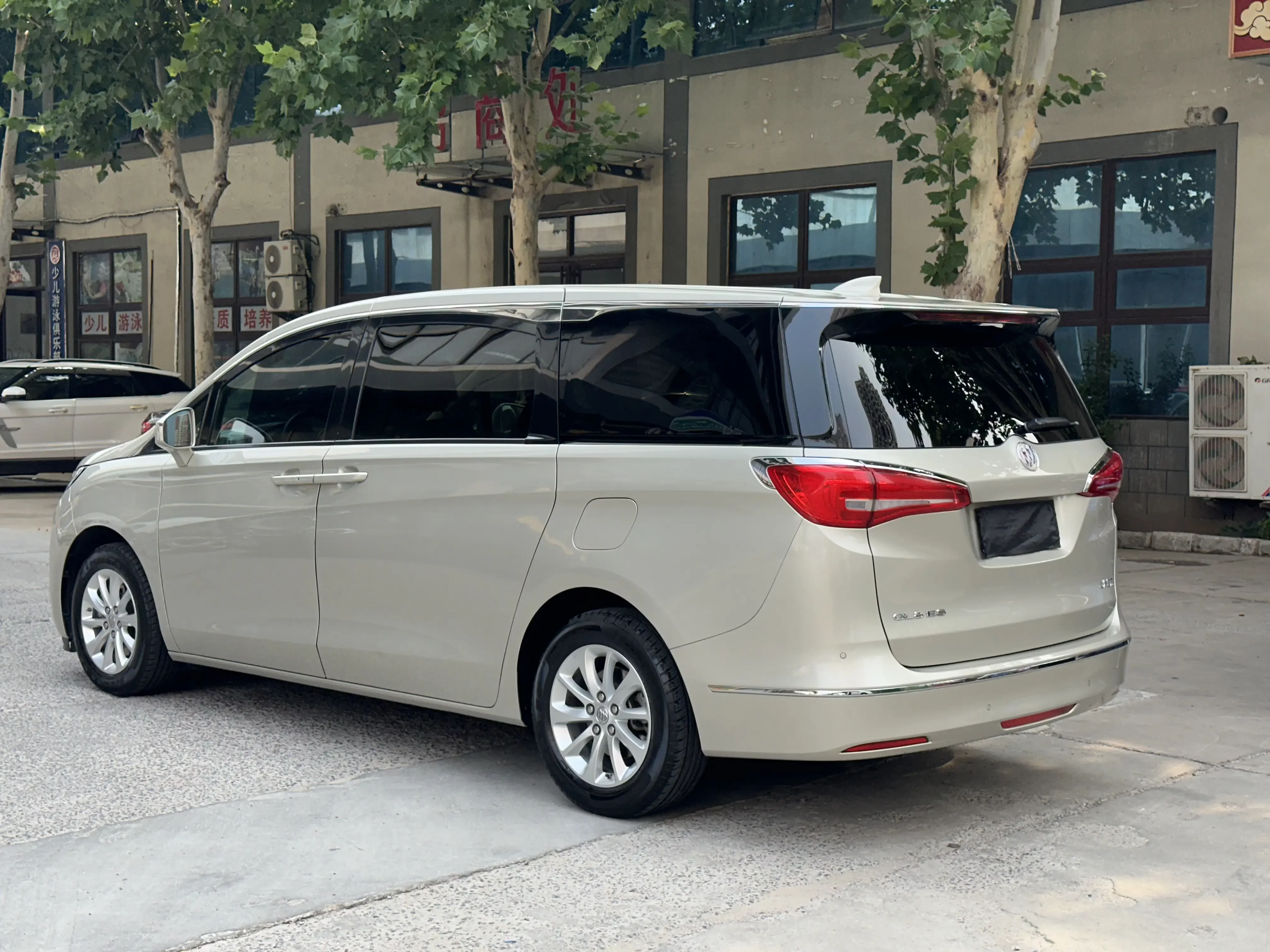 Buick GL8