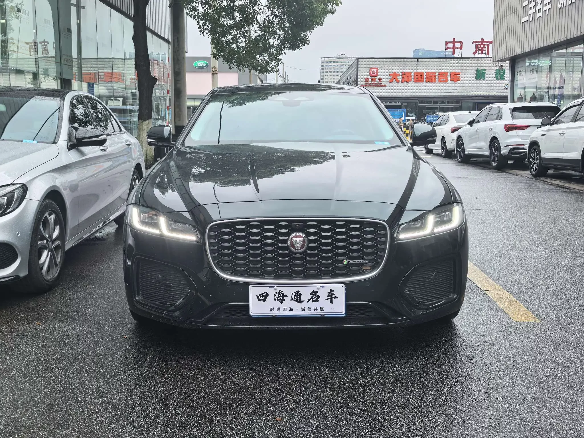 Jaguar XFL