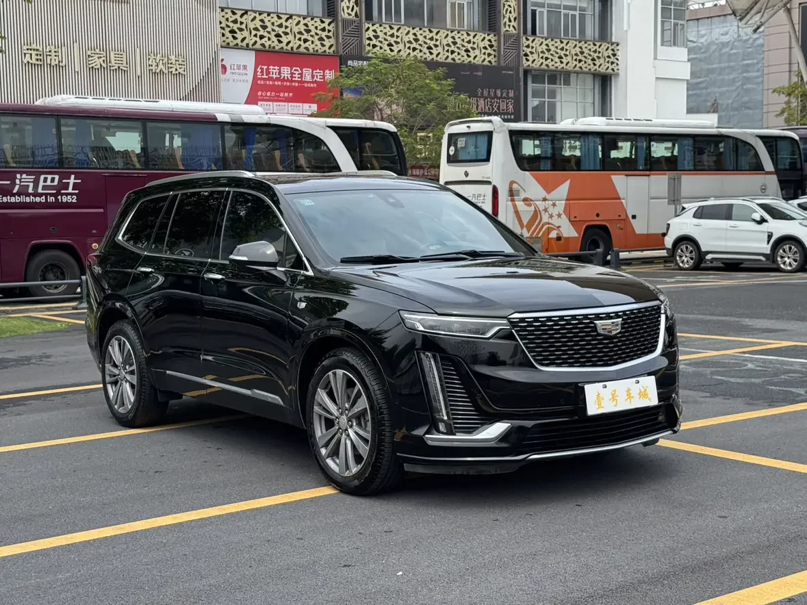 Cadillac XT6