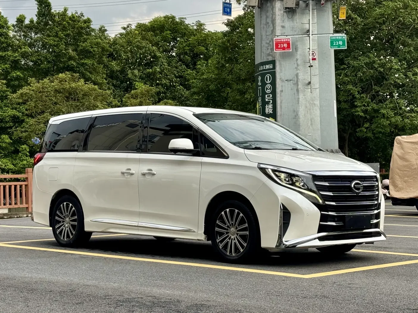 GAC Trumpchi M8