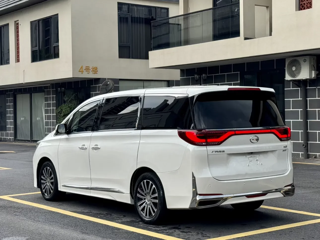 GAC Trumpchi M8