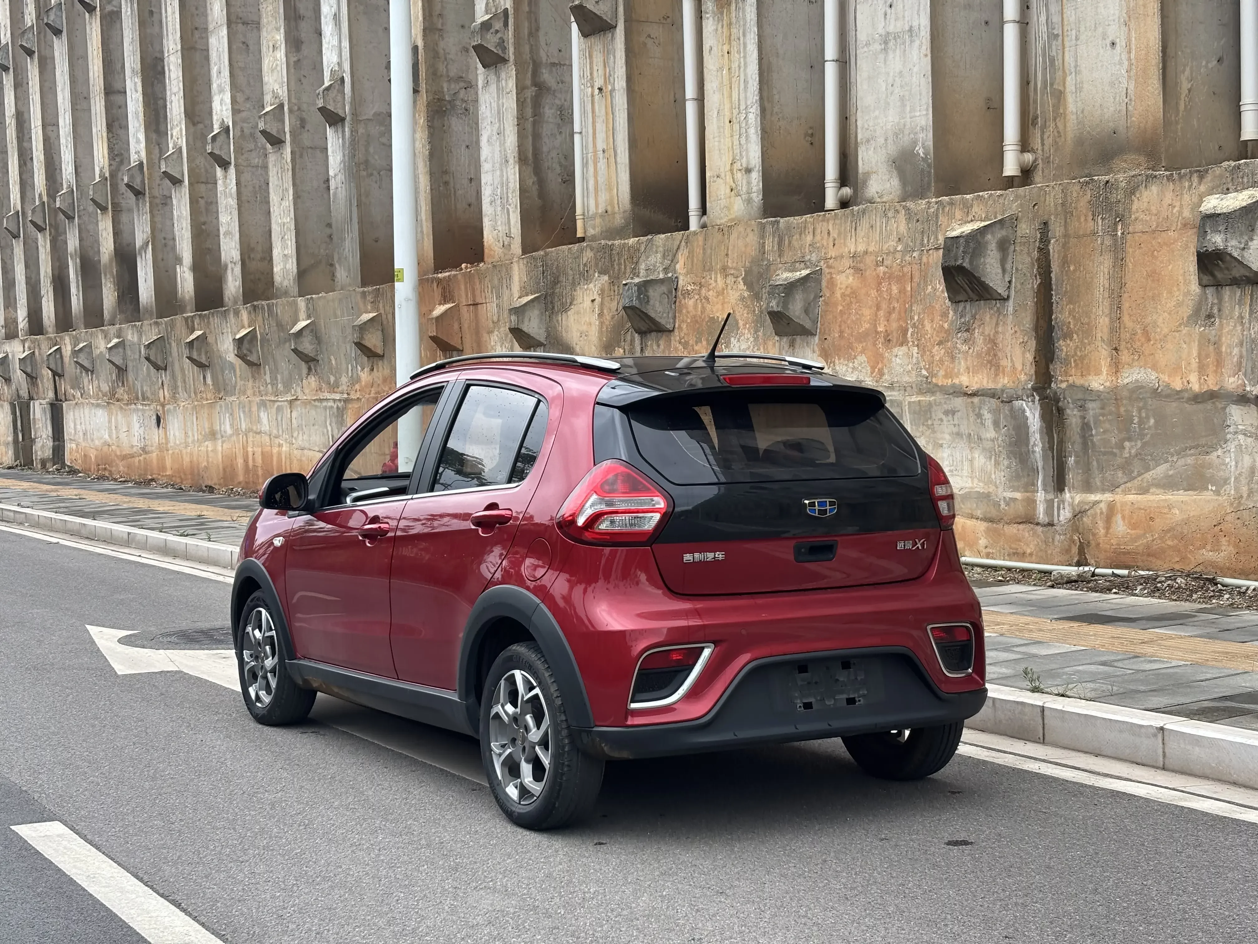 Geely Vision X1