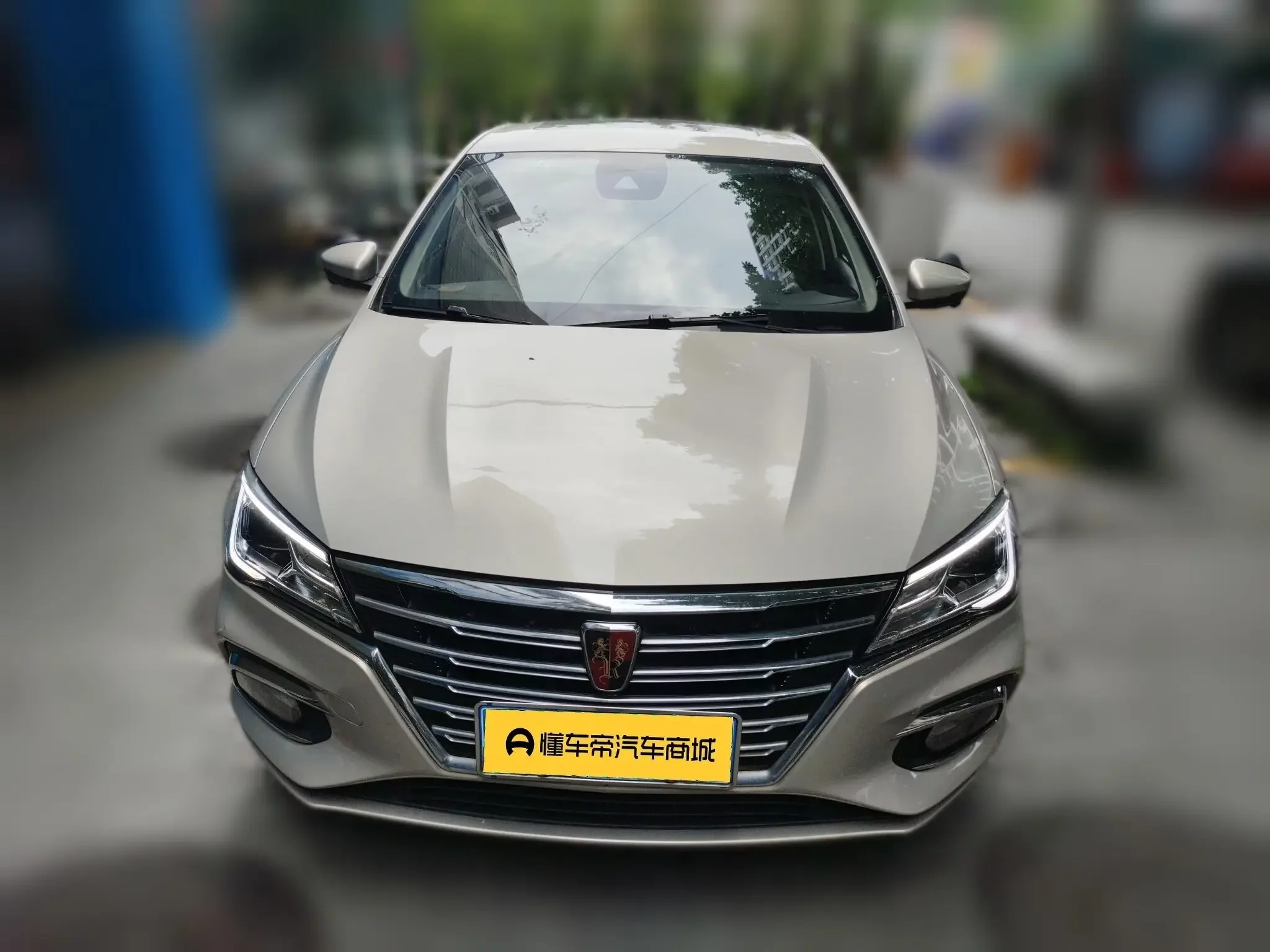Roewe i5