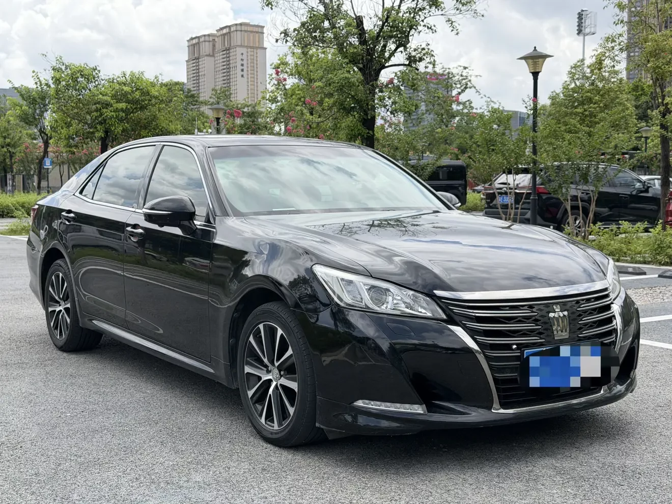 Toyota crown