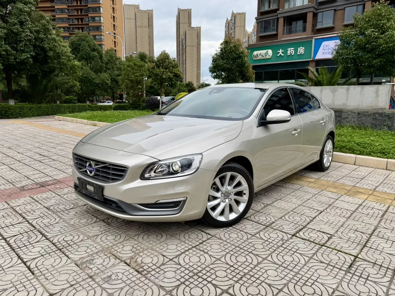Volvo S60