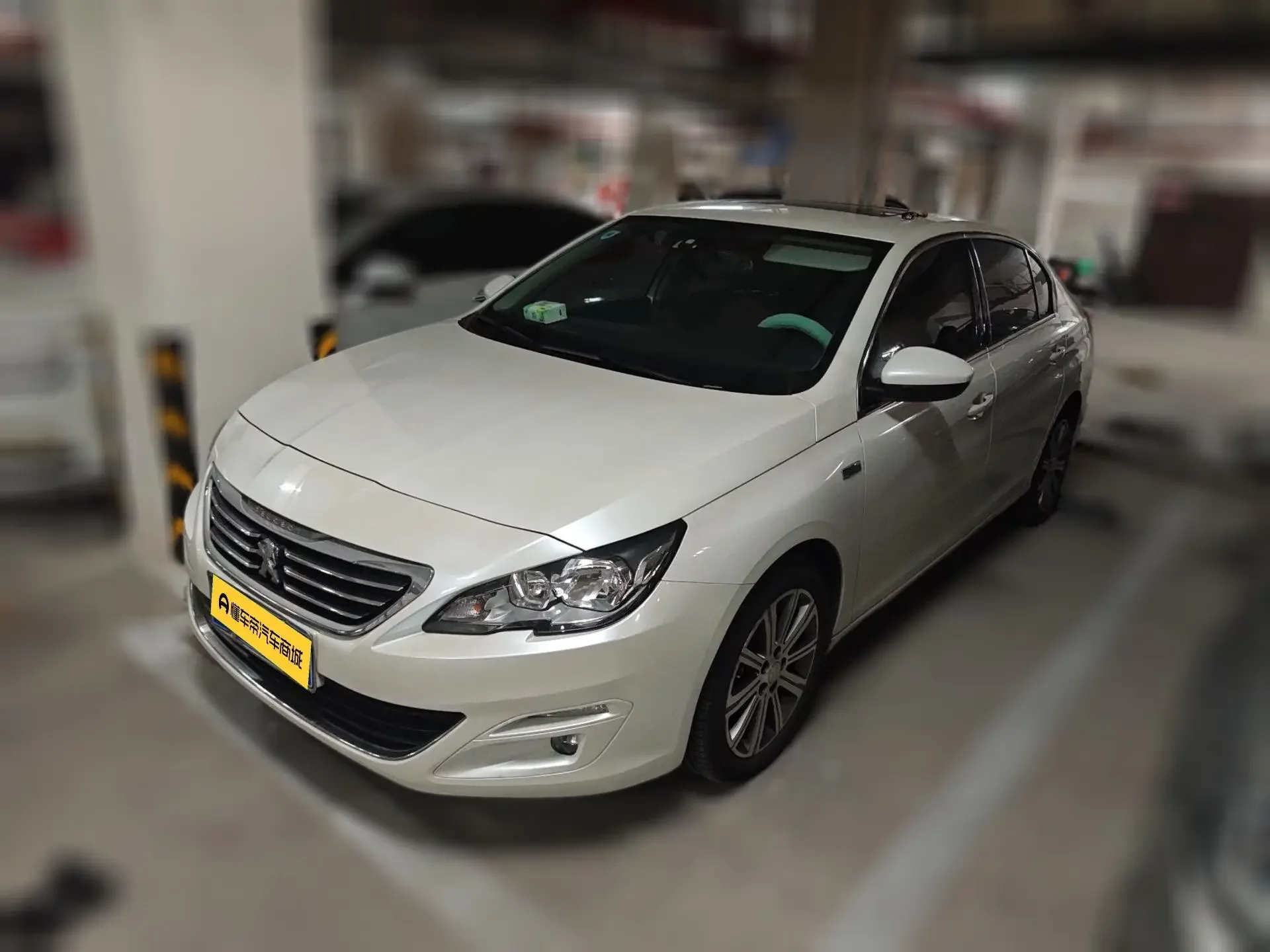 Peugeot 408
