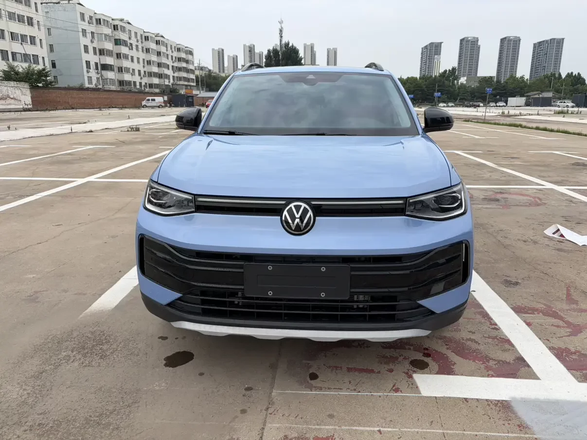 Volkswagen Tharu